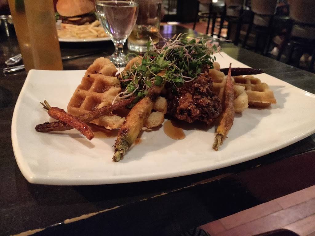 Eat Street Social | restaurant | 18 W 26th St, Minneapolis, MN 55404, USA | 6127676850 OR +1 612-767-6850