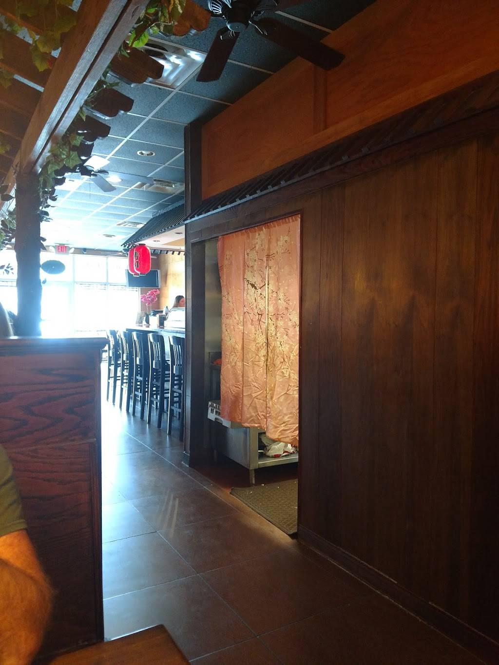 Umi Japanese Restaurant | restaurant | 1117 Park W Blvd C, Mt Pleasant, SC 29466, USA | 8438812286 OR +1 843-881-2286