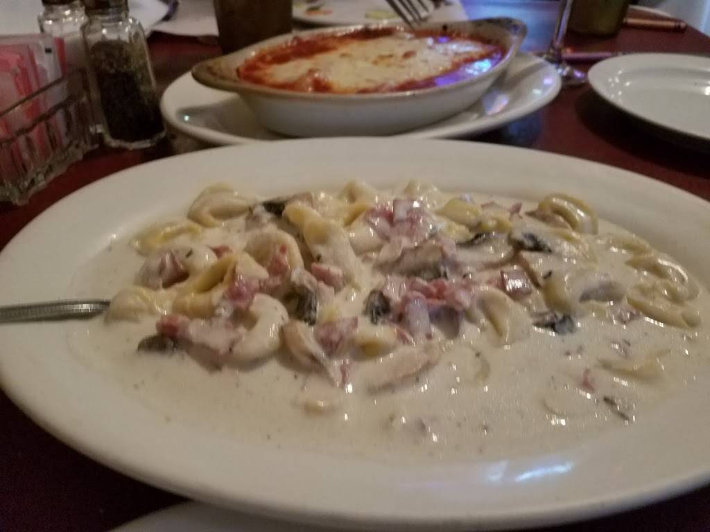 Roccos Italian Restaurant | restaurant | 966 S Fry Rd, Katy, TX 77450, USA | 2818281191 OR +1 281-828-1191