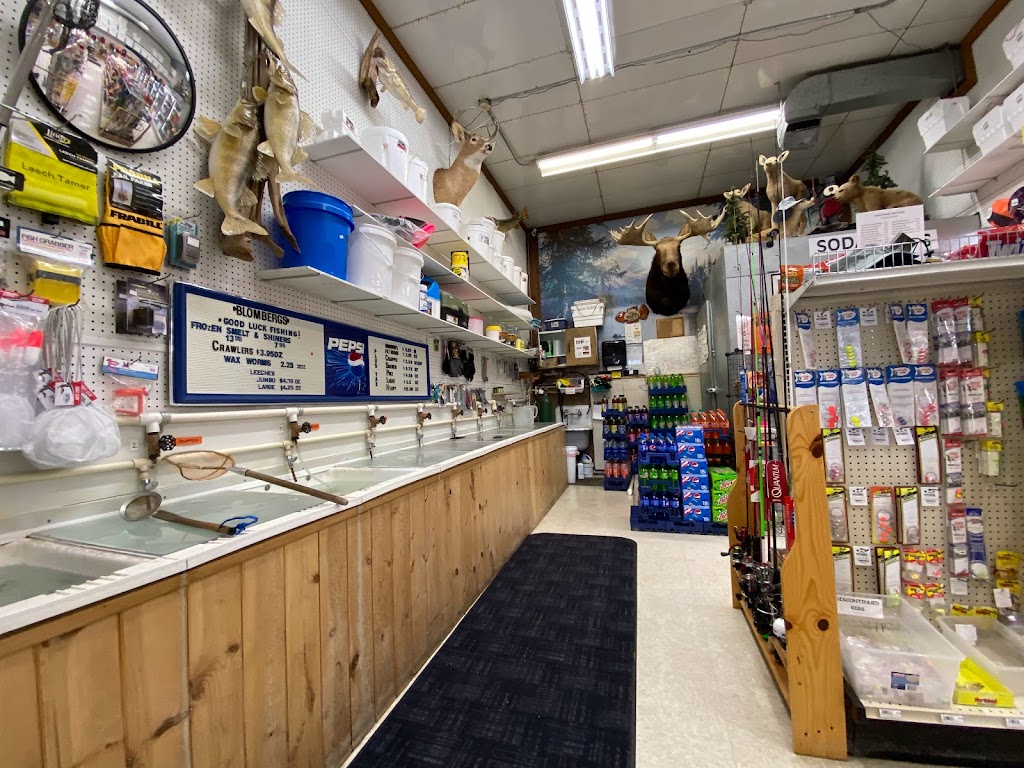 Hot Stuff Pizza | restaurant | 37 Central Blvd, Babbitt, MN 55706, USA | 2188273109 OR +1 218-827-3109