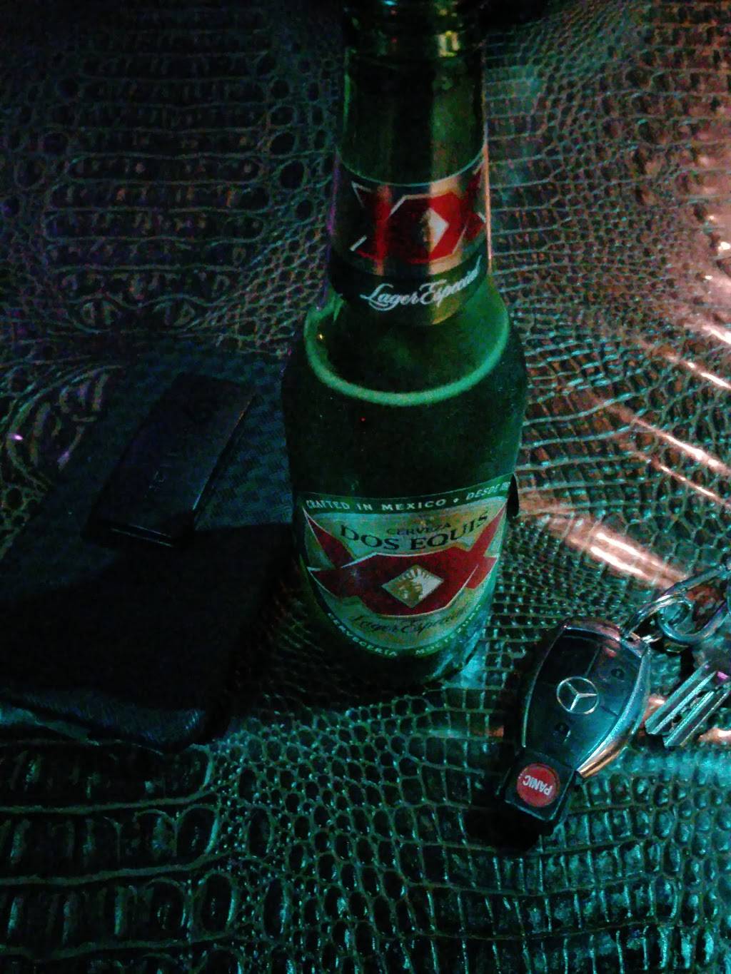 Los Nuevos Volcanes | restaurant | 4521 Dunham St, Commerce, CA 90040, USA | 3233182640 OR +1 323-318-2640