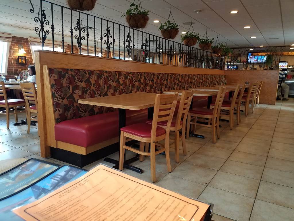 Daivas Grille | restaurant | 6750 Ridge Ave, Philadelphia, PA 19128, USA | 2155084400 OR +1 215-508-4400