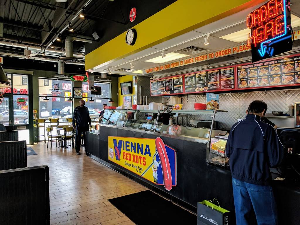 The Hat Chicago | restaurant | 1604 W North Ave, Chicago, IL 60622, USA | 7733425000 OR +1 773-342-5000