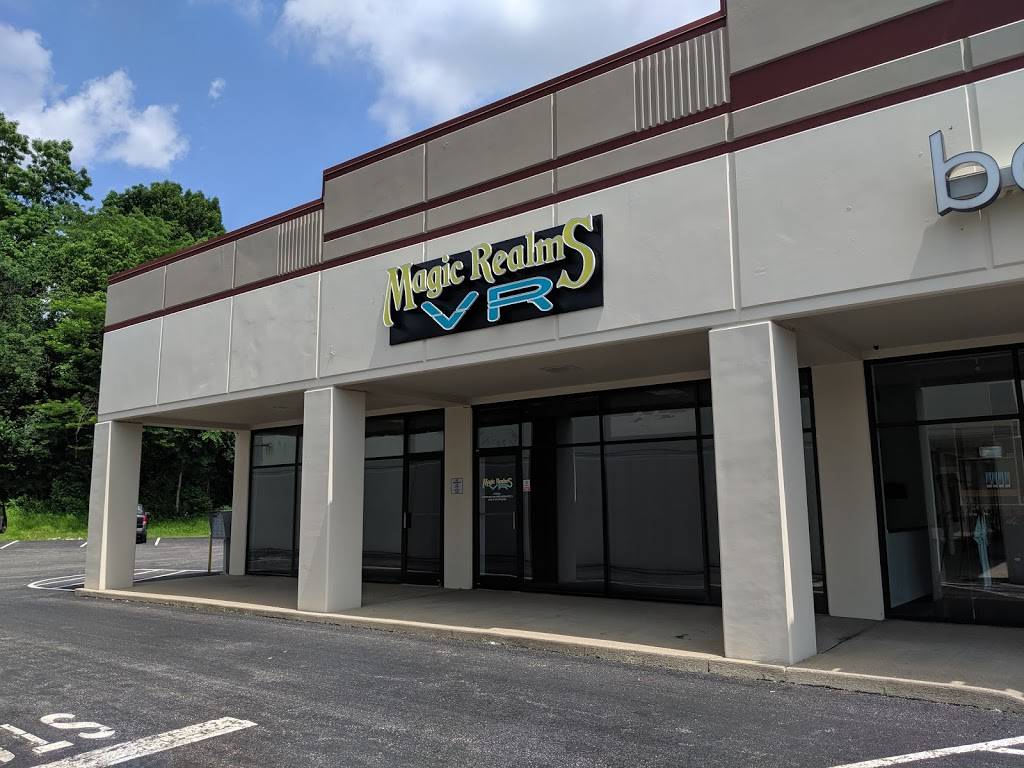 Magic Realms VR | restaurant | 90 Alexandria Pike Suite 8, Fort Thomas, KY 41075, USA | 8593606799 OR +1 859-360-6799