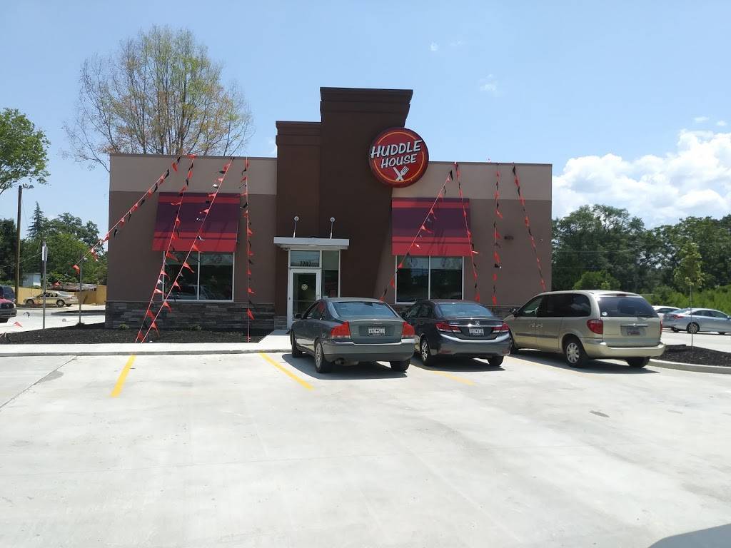 Huddle House | restaurant | 106 E 2nd St, Kershaw, SC 29067, USA | 8034757633 OR +1 803-475-7633