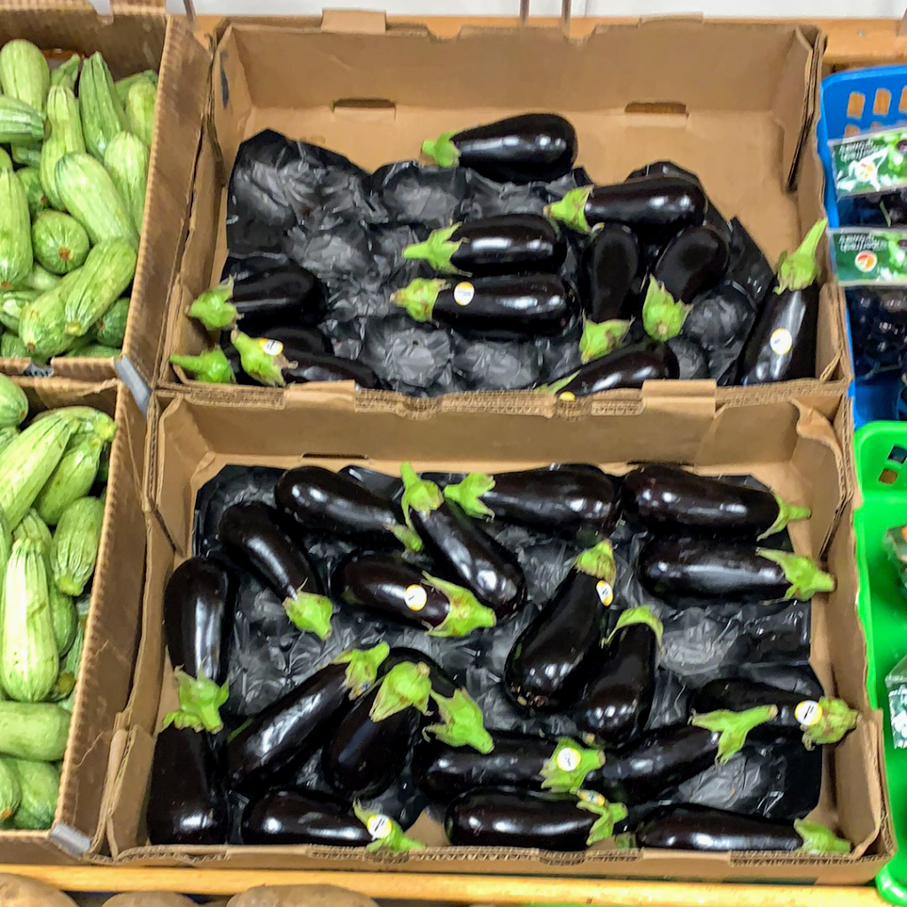 Holyland International supermarket | restaurant | 2940 Vineland Rd, Kissimmee, FL 34746, USA | 4075079875 OR +1 407-507-9875