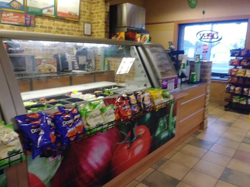 Subway Restaurants | restaurant | 31 E Washington St, Sabina, OH 45169, USA | 9375846000 OR +1 937-584-6000
