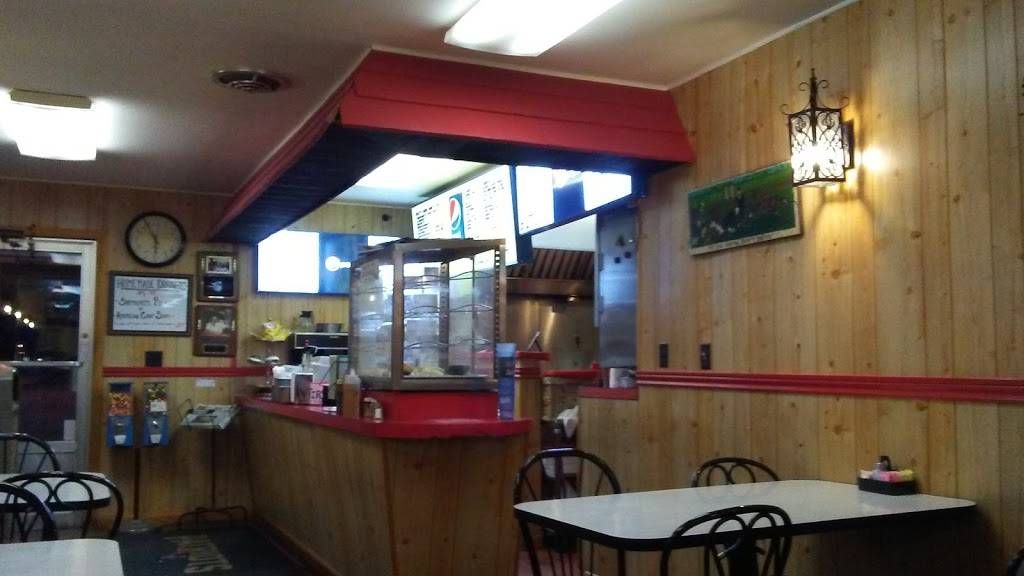 Bolleys Famous Franks | meal takeaway | 38 Water St, Hallowell, ME 04347, USA | 2076222951 OR +1 207-622-2951