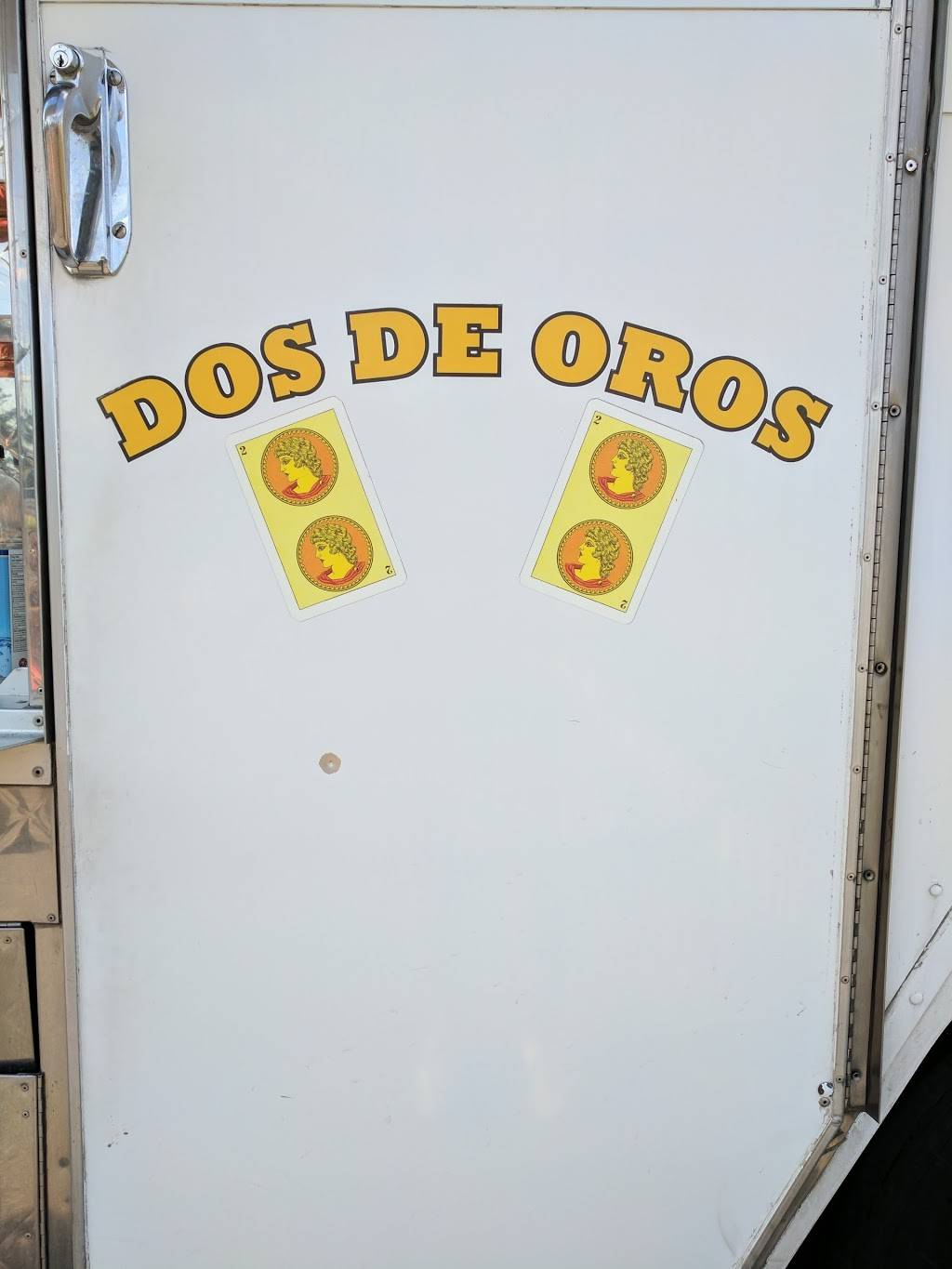 Dos de Oros Taco Truck | restaurant | 3310 S 24th St, Omaha, NE 68108, USA | 4023212490 OR +1 402-321-2490