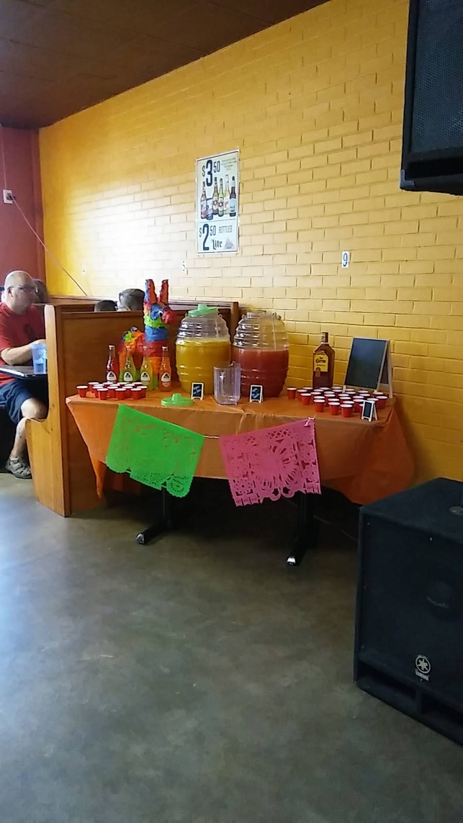 La Morelia Mexican Restaurant | restaurant | 810 Park Ave, Muscatine, IA 52761, USA | 5635541491 OR +1 563-554-1491