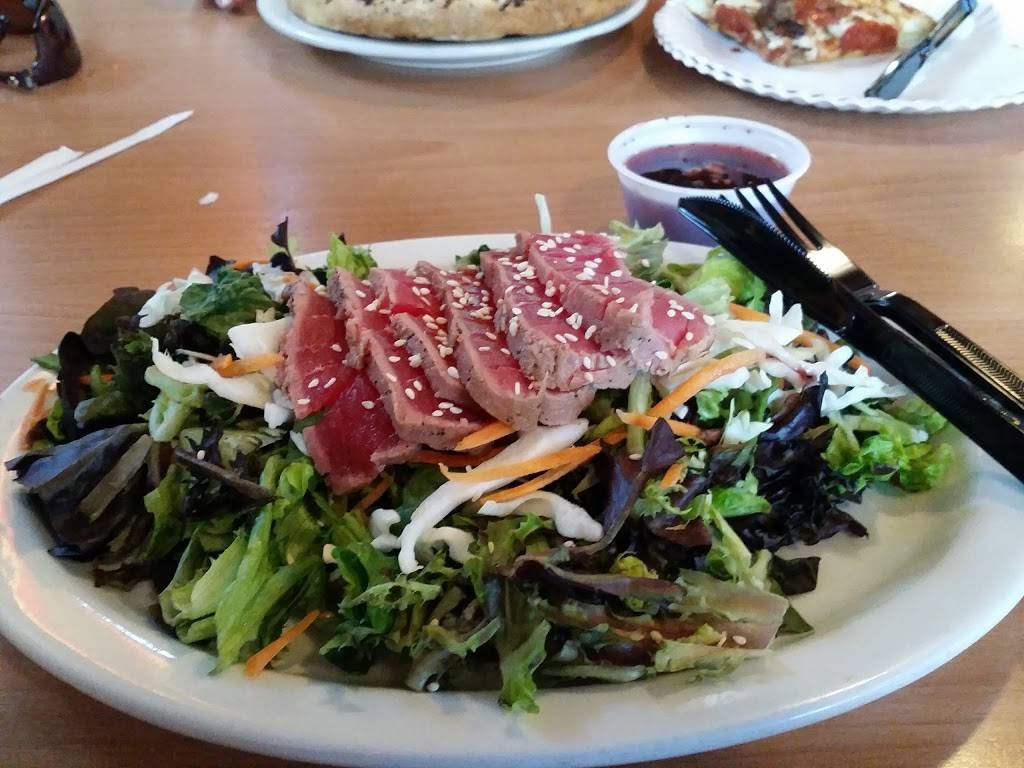 Cousin Vinnies Family Sports Restaurant | restaurant | 10700 US-441 #101, Leesburg, FL 34788, USA | 3522532442 OR +1 352-253-2442