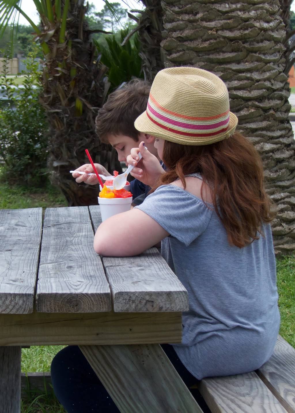 Snowball Cabana | restaurant | 15825 Hope Village Rd, Friendswood, TX 77546, USA | 8326281871 OR +1 832-628-1871