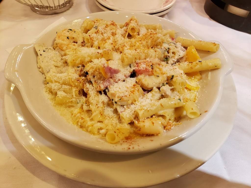 Maggianos Little Italy | restaurant | 203 Westshore Plaza, Tampa, FL 33609, USA | 8132889000 OR +1 813-288-9000
