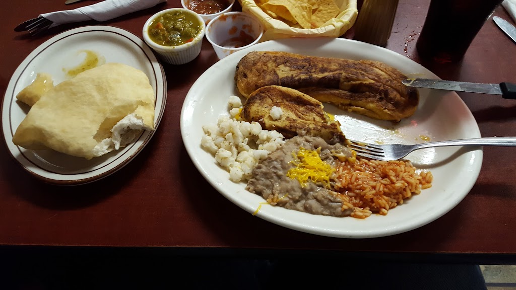 Genaros Cafe | restaurant | 600 W Hill Ave, Gallup, NM 87301, USA | 5058636761 OR +1 505-863-6761