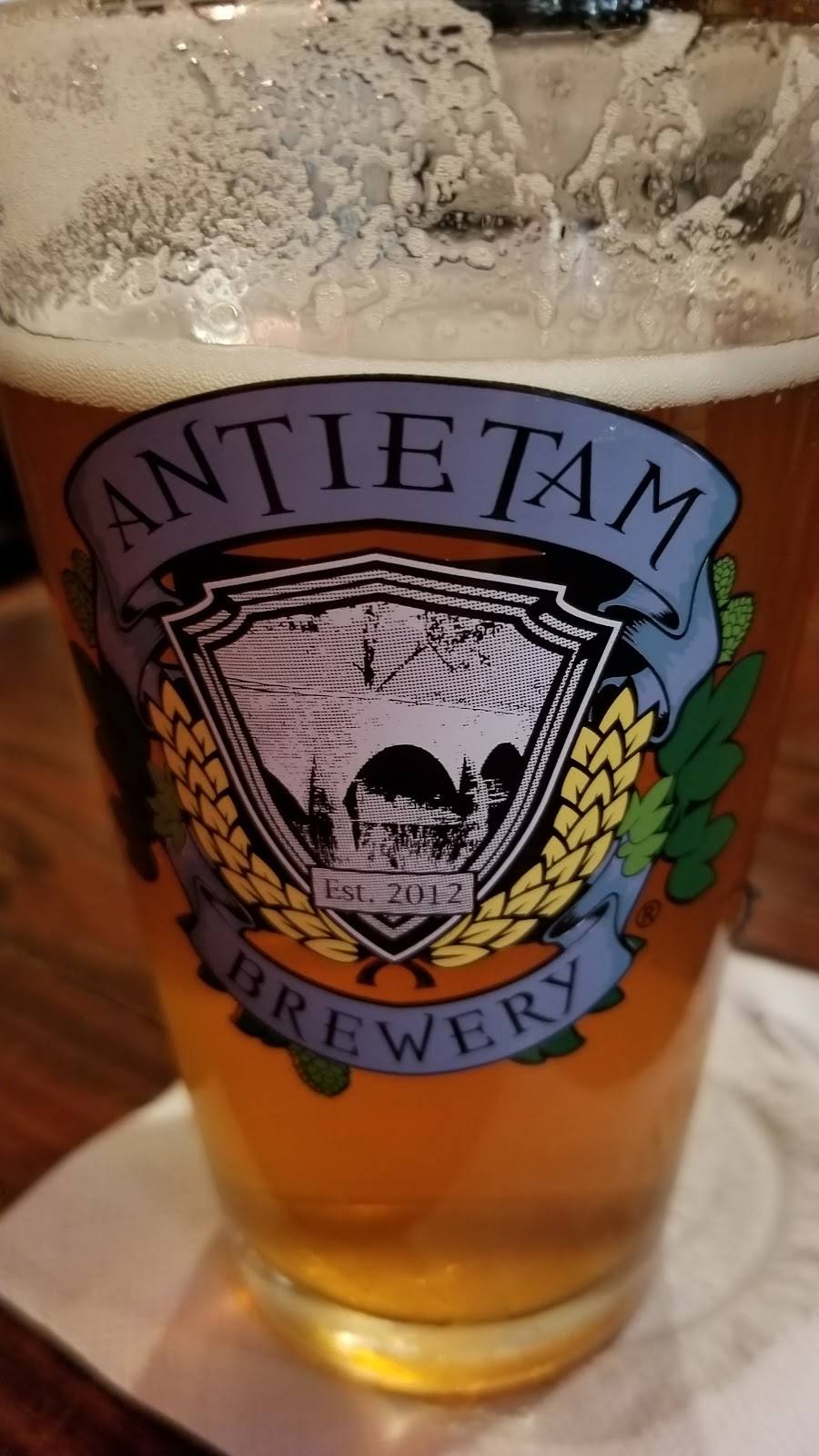 City Lights | restaurant | 59 Baltimore St, Cumberland, MD 21502, USA | 3017229800 OR +1 301-722-9800