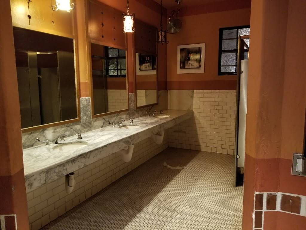 Otis Bar | restaurant | 260 S Raymond Ave, Pasadena, CA 91105, USA | 6263564444 OR +1 626-356-4444