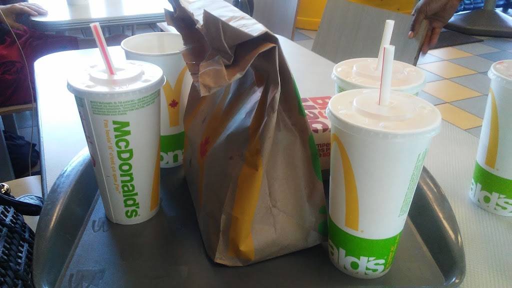 McDonalds | cafe | 213 Chemin dAylmer, Gatineau, QC J9H 1A3, Canada | 8196844556 OR +1 819-684-4556