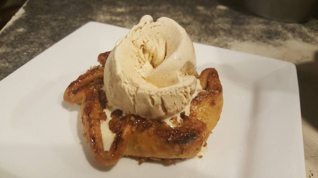 The Crown Sterling | restaurant | 6120 Fort Ave, Lynchburg, VA 24502, USA | 4342397744 OR +1 434-239-7744