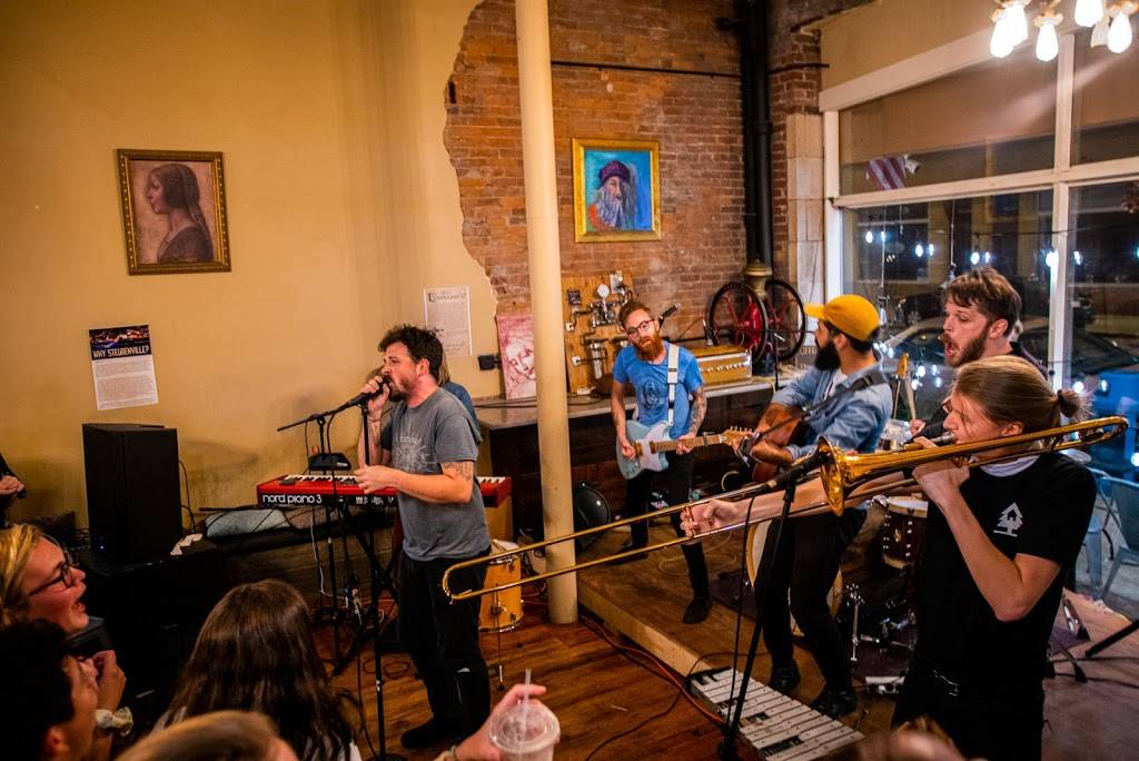 Leonardos Coffeehouse & Renaissance Coffee Roasting Co. | cafe | 159 N 4th St, Steubenville, OH 43952, USA | 7407924426 OR +1 740-792-4426