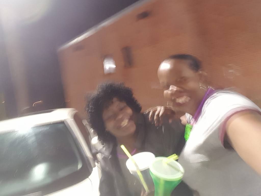 Wendys | restaurant | 625 Madison Ave, Montgomery, AL 36104, USA | 3342647103 OR +1 334-264-7103