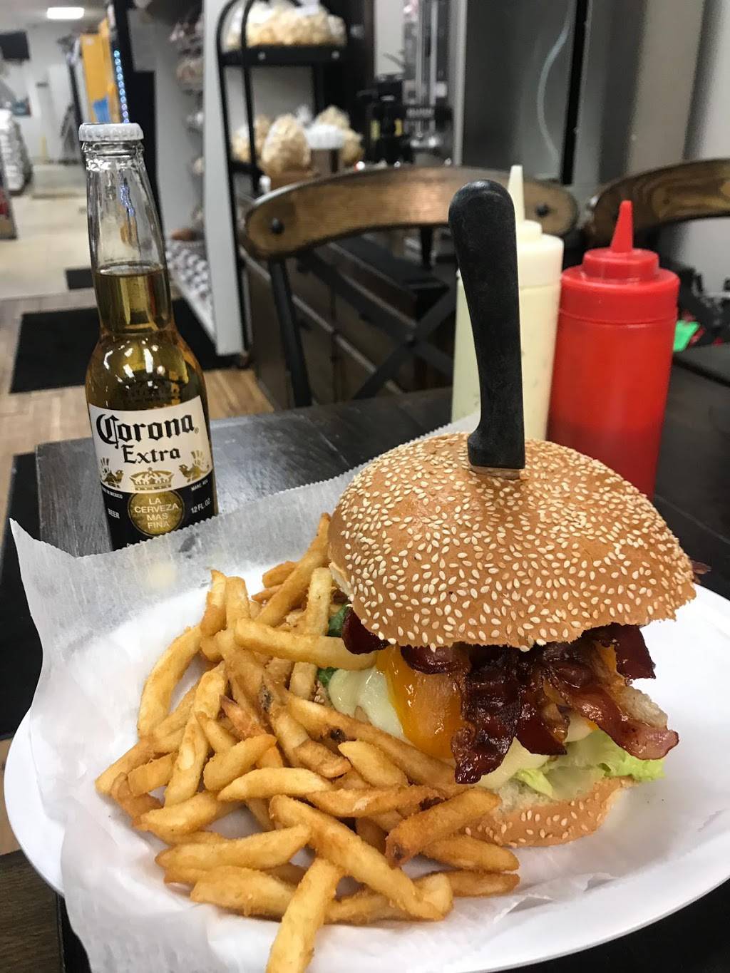 Brasileirinho Bakery & Restaurant | restaurant | 581 Boston Post Rd E, Marlborough, MA 01752, USA | 5086247524 OR +1 508-624-7524