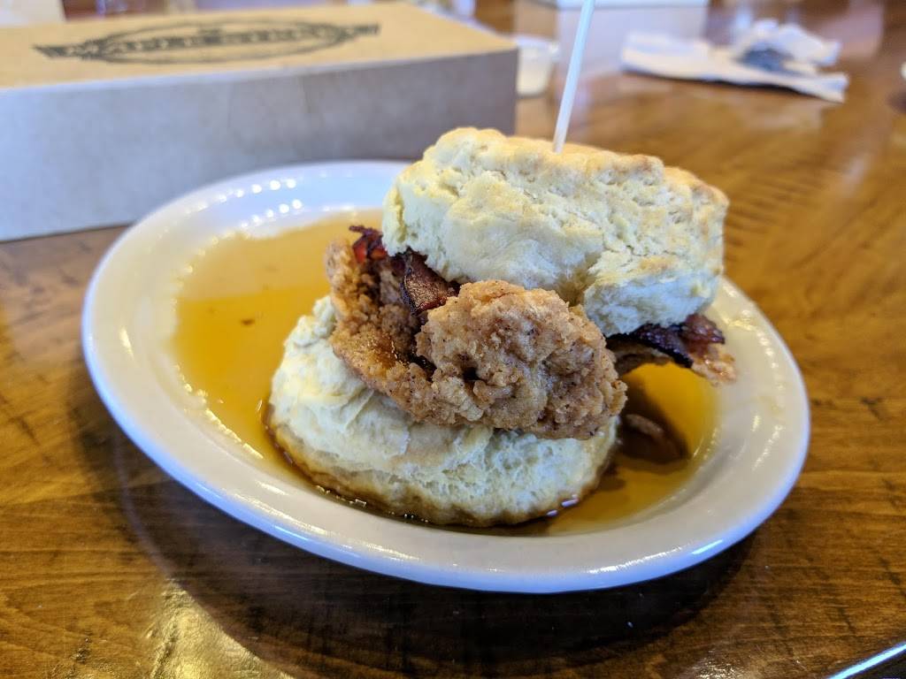 Maple Street Biscuit Company- Woodstock | restaurant | 2295 Towne Lake Pkwy #160, Woodstock, GA 30189, USA | 6789032161 OR +1 678-903-2161