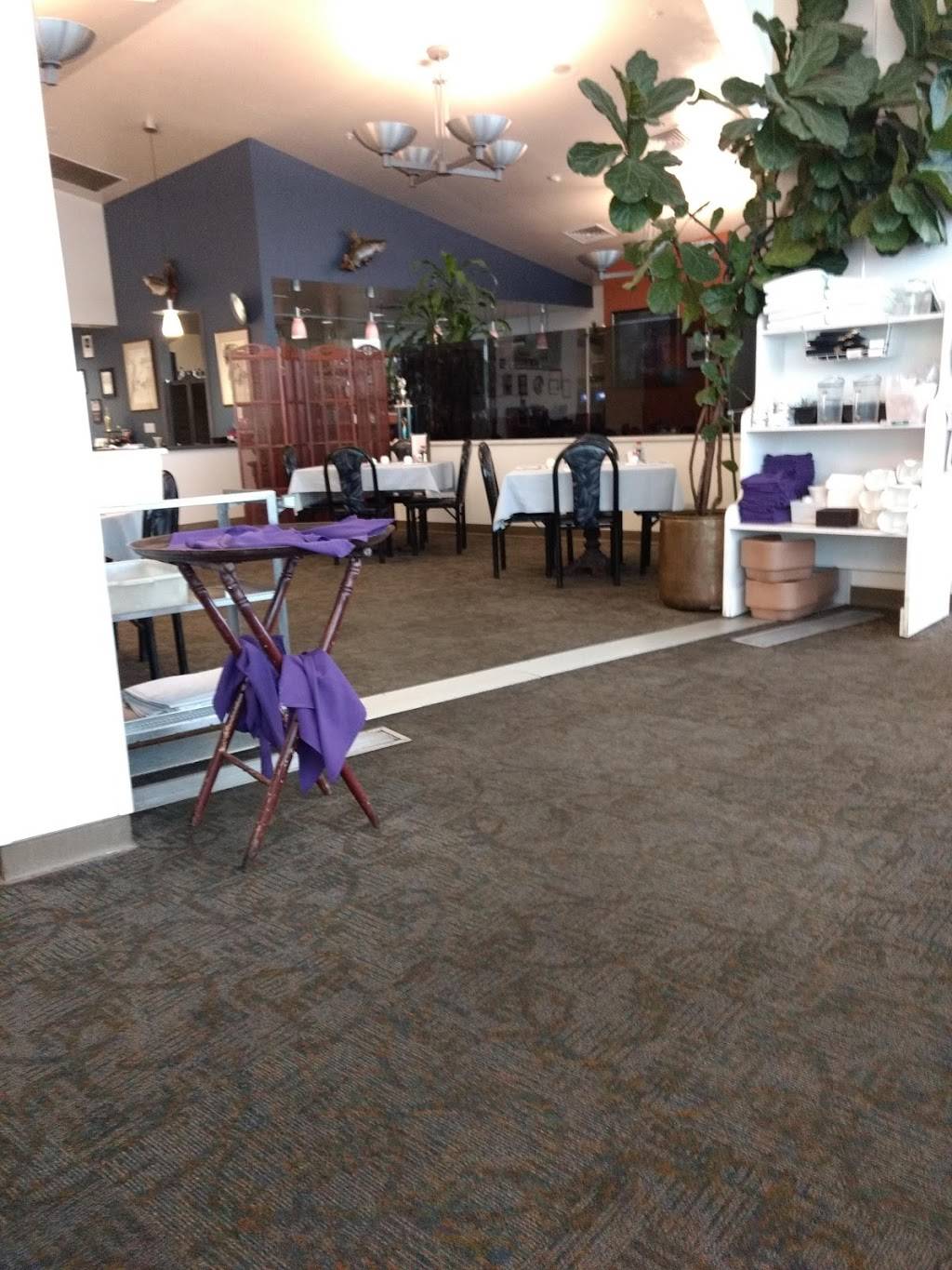 Peter Chus Skyroom | restaurant | 6751 Woodrum Cir # 210, Redding, CA 96002, USA | 5302221364 OR +1 530-222-1364