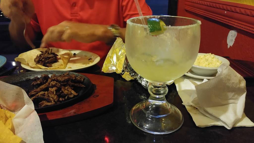 Zapatas Mexican Bar & Grill | restaurant | 3970 Tampa Rd, Oldsmar, FL 34677, USA | 8135104928 OR +1 813-510-4928