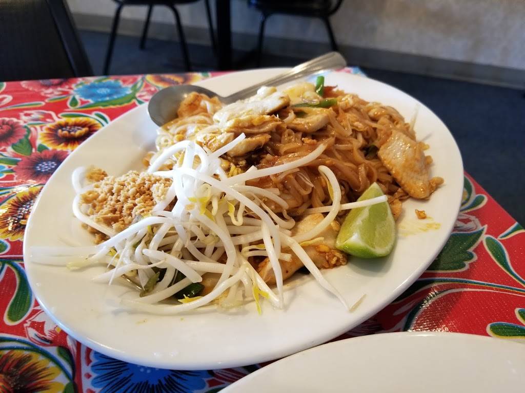 Danthai Restaurant | restaurant | 851 Oak Rd SW #89, Lawrenceville, GA 30044, USA | 7709851719 OR +1 770-985-1719