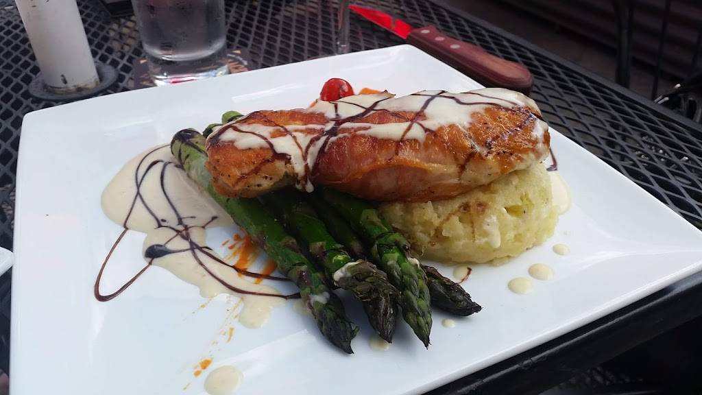 HG Bistro | restaurant | 1618 E Main Ave, Puyallup, WA 98372, USA | 2538455747 OR +1 253-845-5747