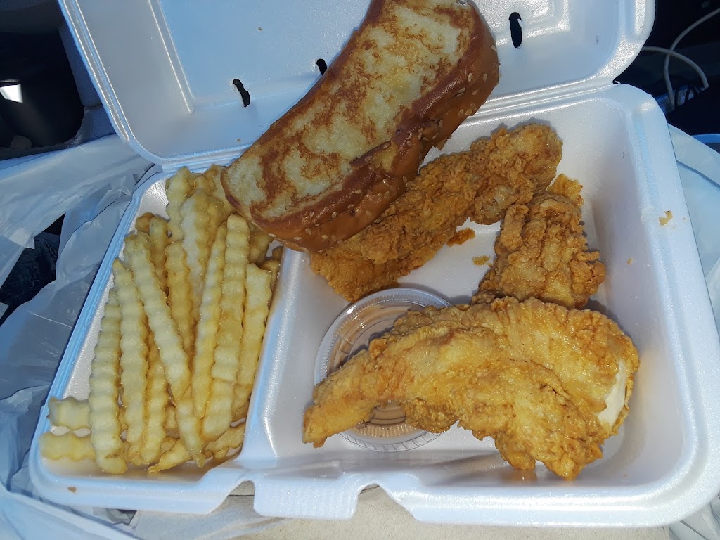 Raising Canes Chicken Fingers | restaurant | 3737 W Craig Rd, North Las Vegas, NV 89032, USA | 7252303822 OR +1 725-230-3822