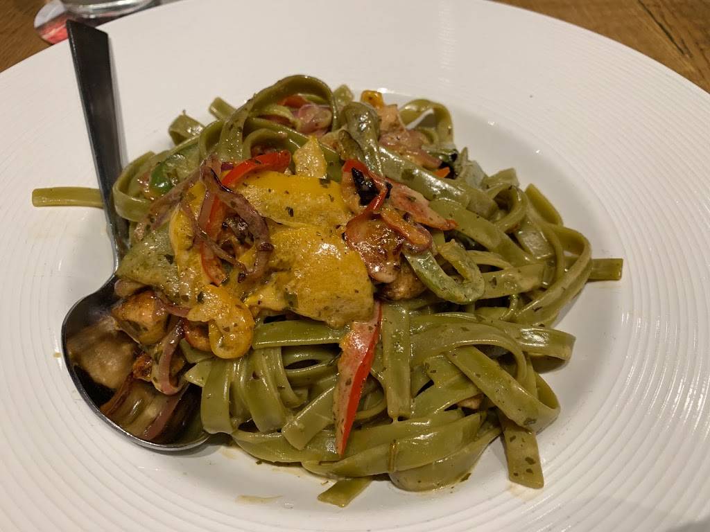 California Pizza Kitchen | restaurant | 2500 E 2nd St, Reno, NV 89595, USA | 7756863904 OR +1 775-686-3904