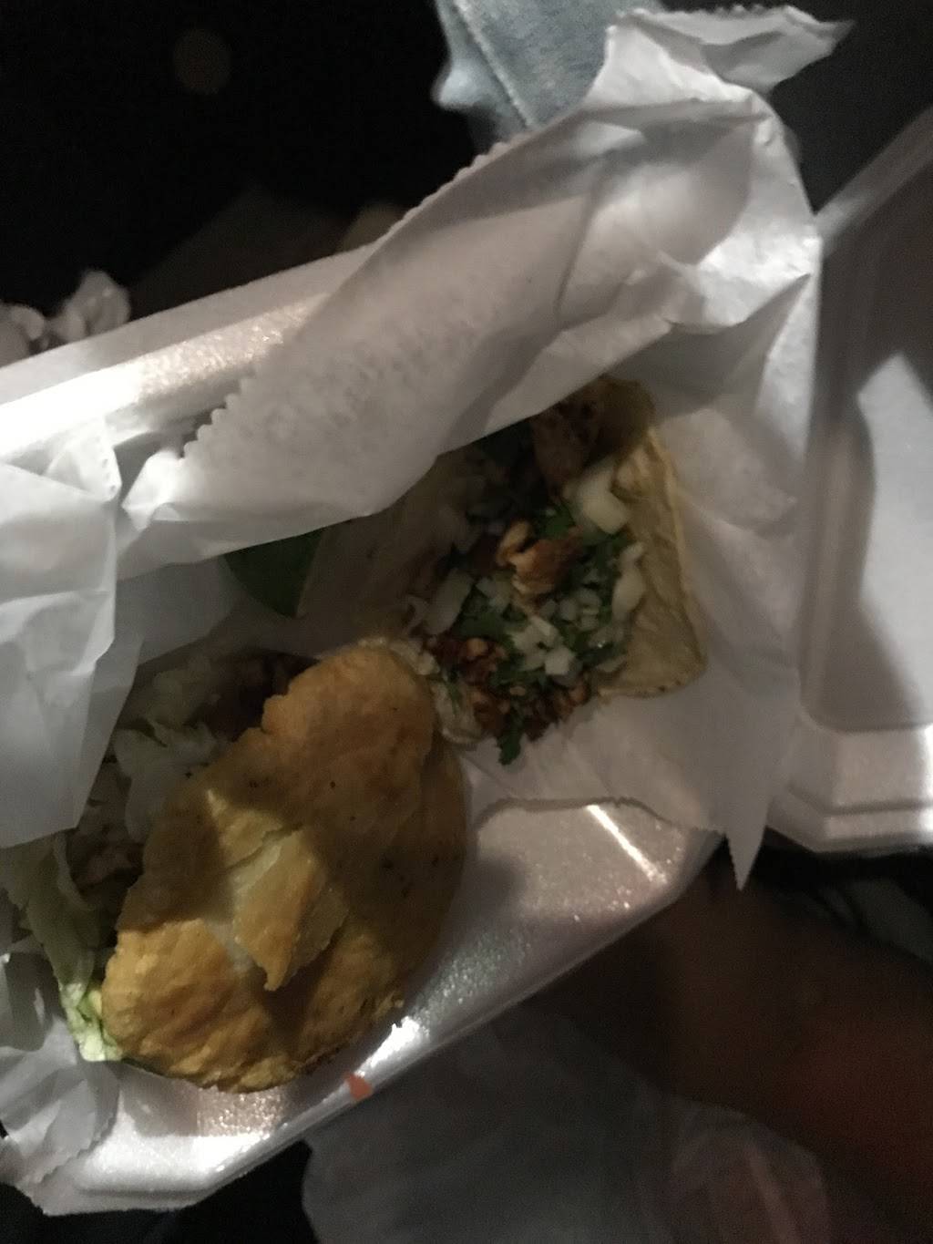 Nopal De Guerrero | restaurant | 7591 University Blvd, Winter Park, FL 32792, USA | 3212957952 OR +1 321-295-7952