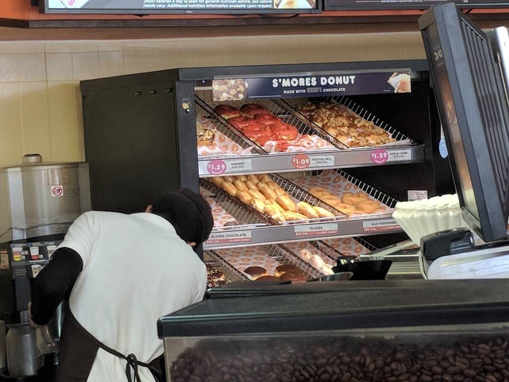 Dunkin | bakery | 2360 W 68th St Unit 101, Hialeah, FL 33016, USA | 3055567848 OR +1 305-556-7848