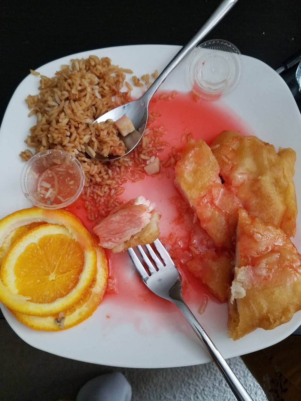 1st Wok | restaurant | 15335 17 Mile Rd, Clinton Twp, MI 48038, USA | 5862861111 OR +1 586-286-1111