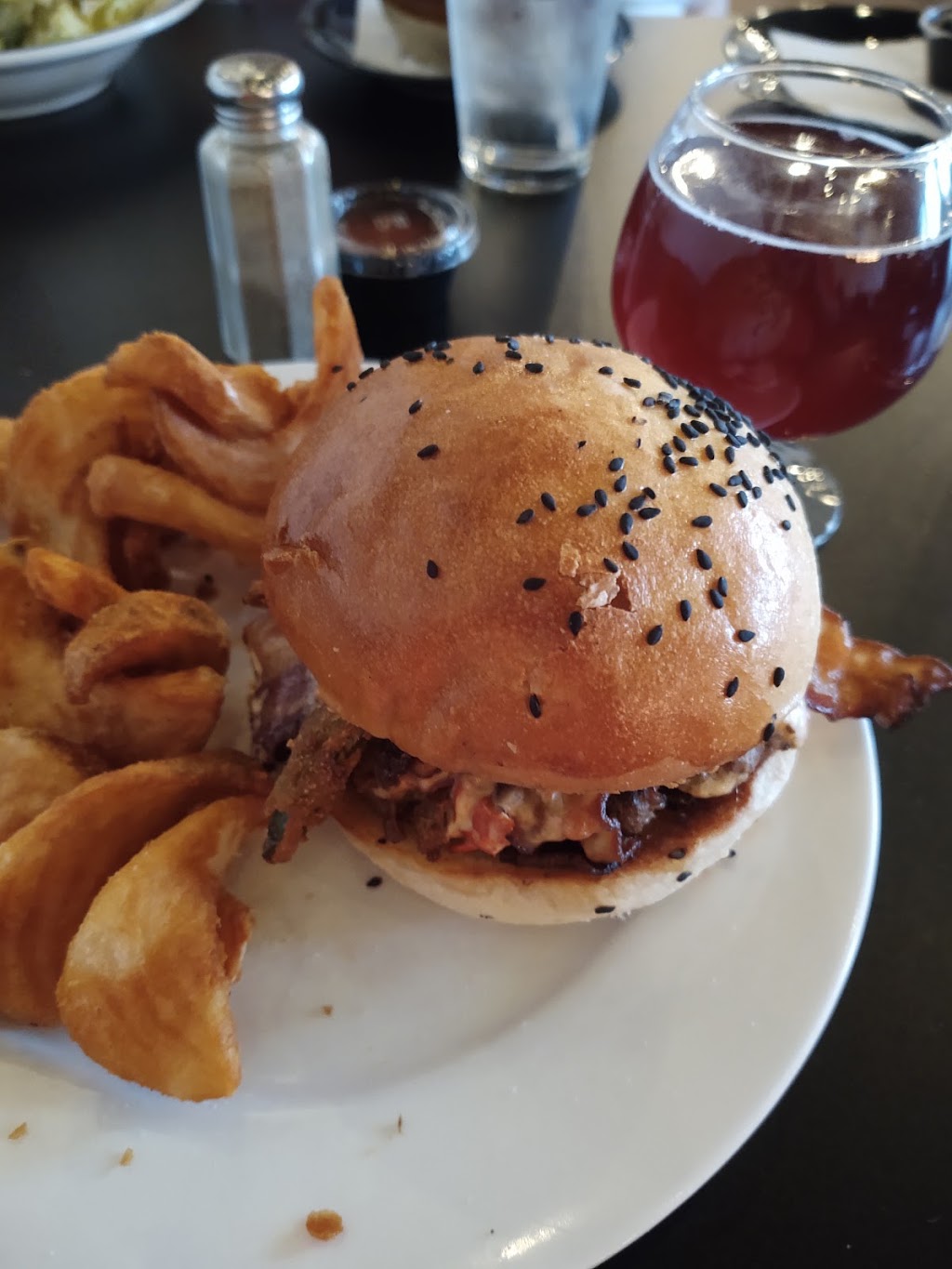 The Bistro at Dames Park | restaurant | 468 Hwy P, OFallon, MO 63366, USA | 6363856410 OR +1 636-385-6410