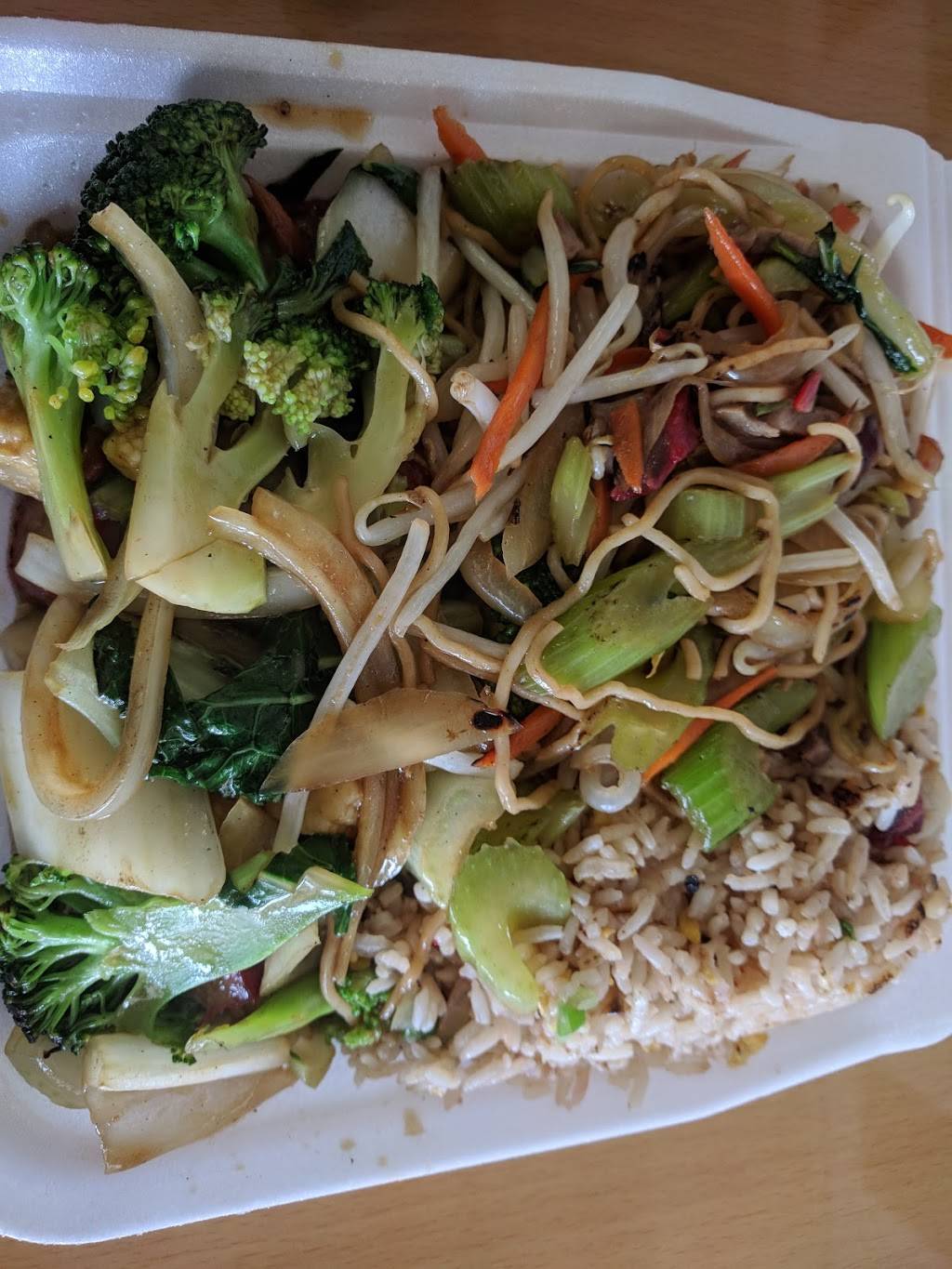 Chung Hing | bakery | 7160 Miramar Rd, San Diego, CA 92121, USA | 8586953354 OR +1 858-695-3354