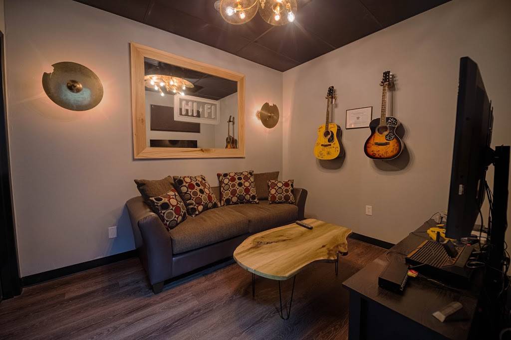 HI-FI Indy & HI-FI Annex | restaurant | 1043 Virginia Ave UNIT 4, Indianapolis, IN 46203, USA | 3179867100 OR +1 317-986-7100