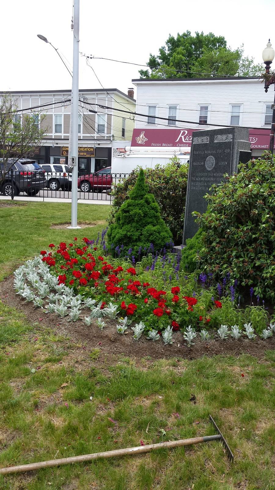 Olympic Pizza | restaurant | 187 Wolcott Square, Hyde Park, MA 02136, USA | 6173617070 OR +1 617-361-7070