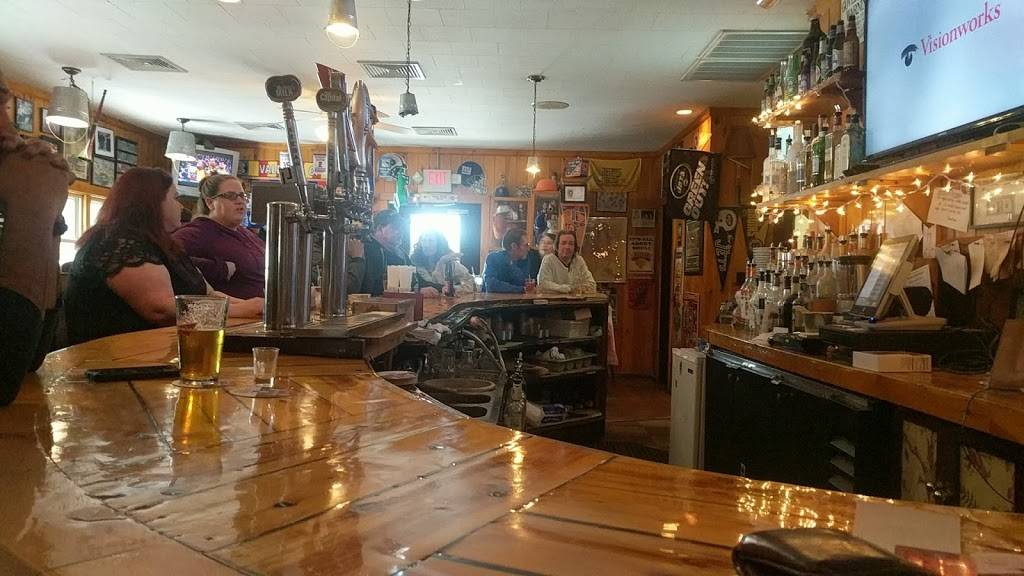 Hickory BBQ & Smokehouse | restaurant | 743 NY-28, Kingston, NY 12401, USA | 8453382424 OR +1 845-338-2424