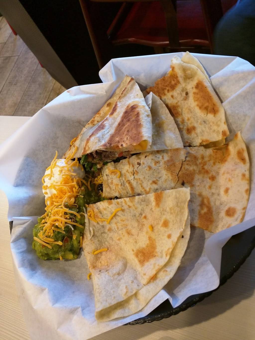 Chicken Lisas and Your Mexican Favorites | restaurant | 555 W Country Club Ln E, Escondido, CA 92026, USA | 7608498227 OR +1 760-849-8227