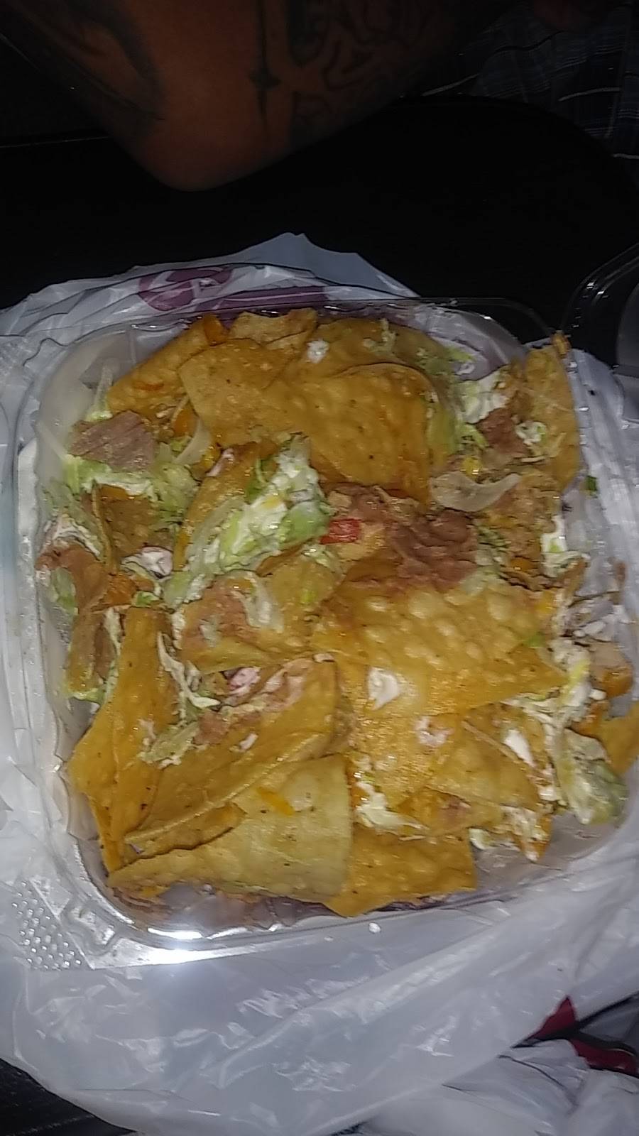 Miguels Jr | restaurant | 1240 W Renaissance Pkwy, Rialto, CA 92376, USA | 9093550500 OR +1 909-355-0500