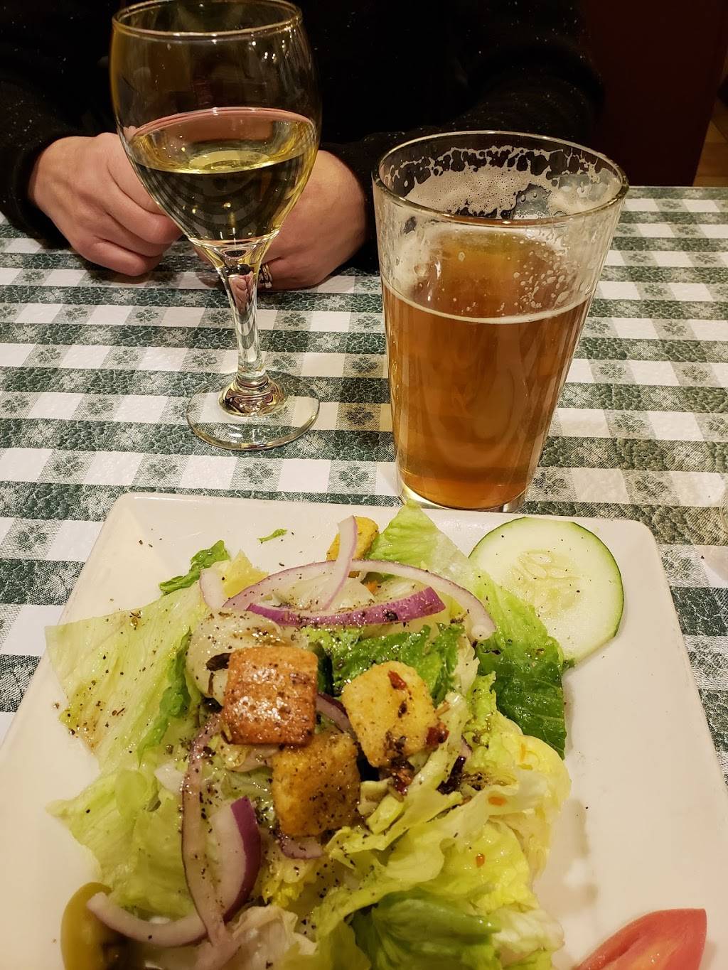 Vinnys Italian Grill & Pizzeria | restaurant | 16547 Moneta Rd, Moneta, VA 24121, USA | 5402970000 OR +1 540-297-0000