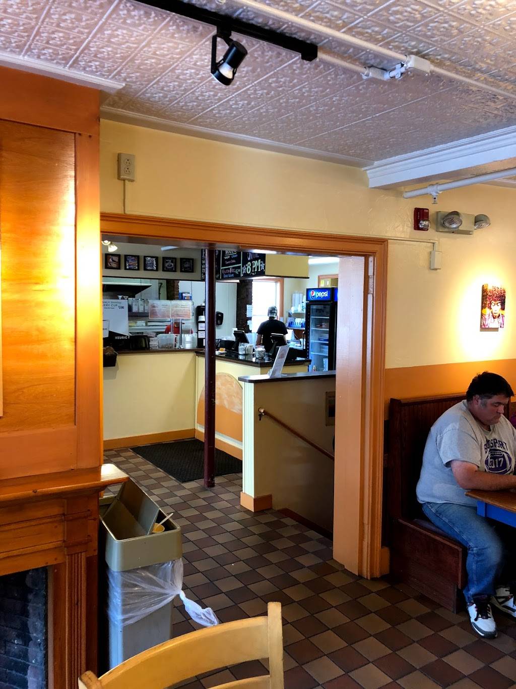 Harvest Moon Deli | restaurant | 72 Columbia St, Bangor, ME 04401, USA | 2079473354 OR +1 207-947-3354