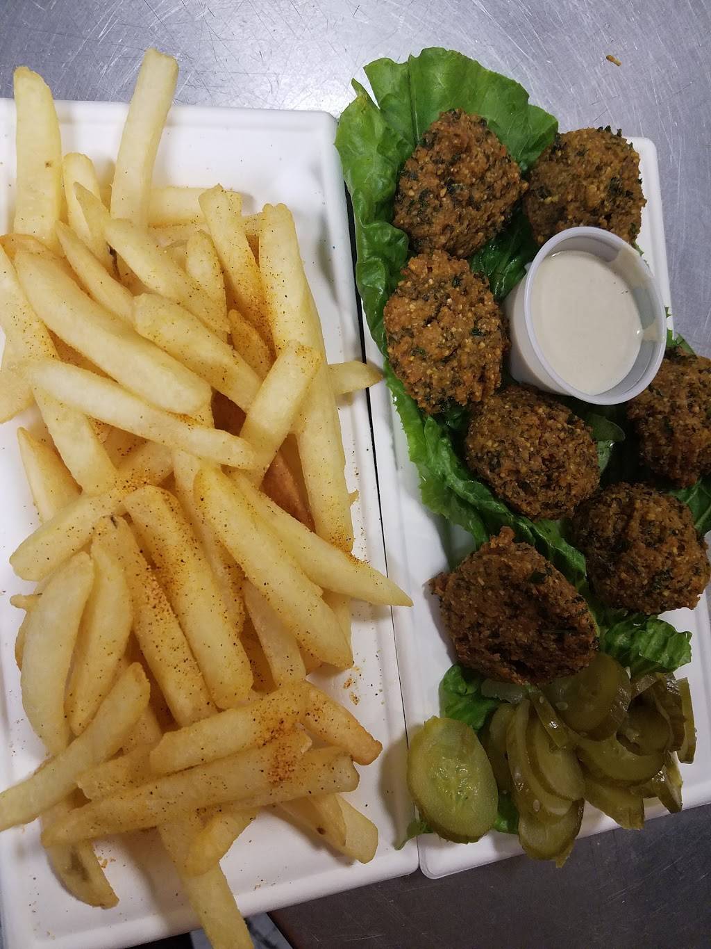 Faris hookah lounge and Mediterranean grill | restaurant | 20240 Park Row Suite J, Katy, TX 77449, United States | 8329744825 OR +1 832-974-4825