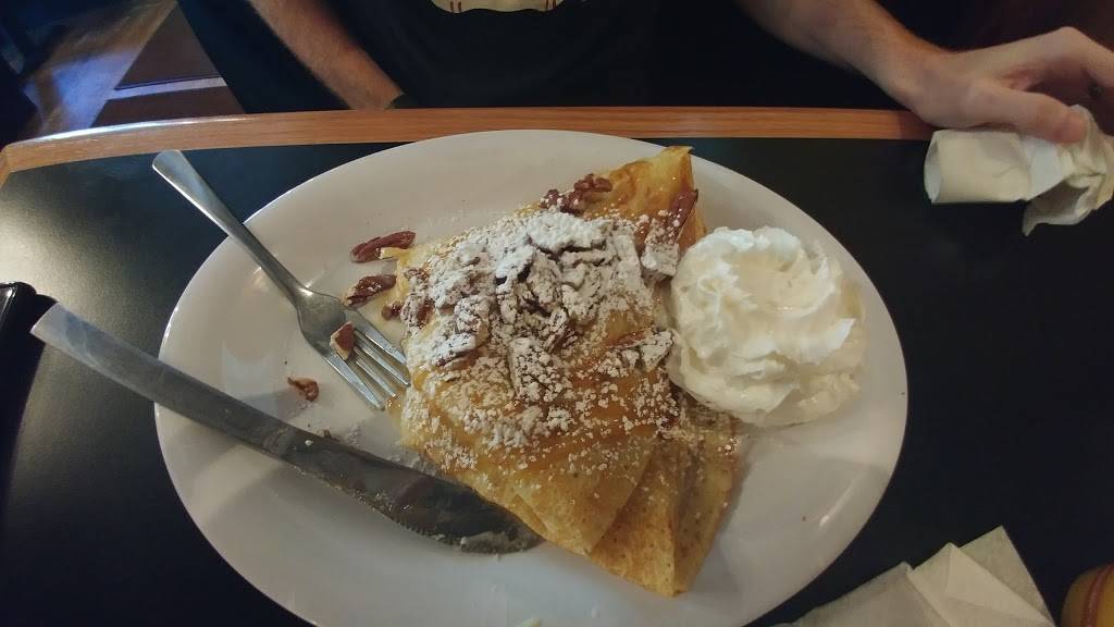Goodys Mountain Creperie | cafe | Resort, 100 Parry Peak Way, Winter Park, CO 80482, USA | 9707262030 OR +1 970-726-2030