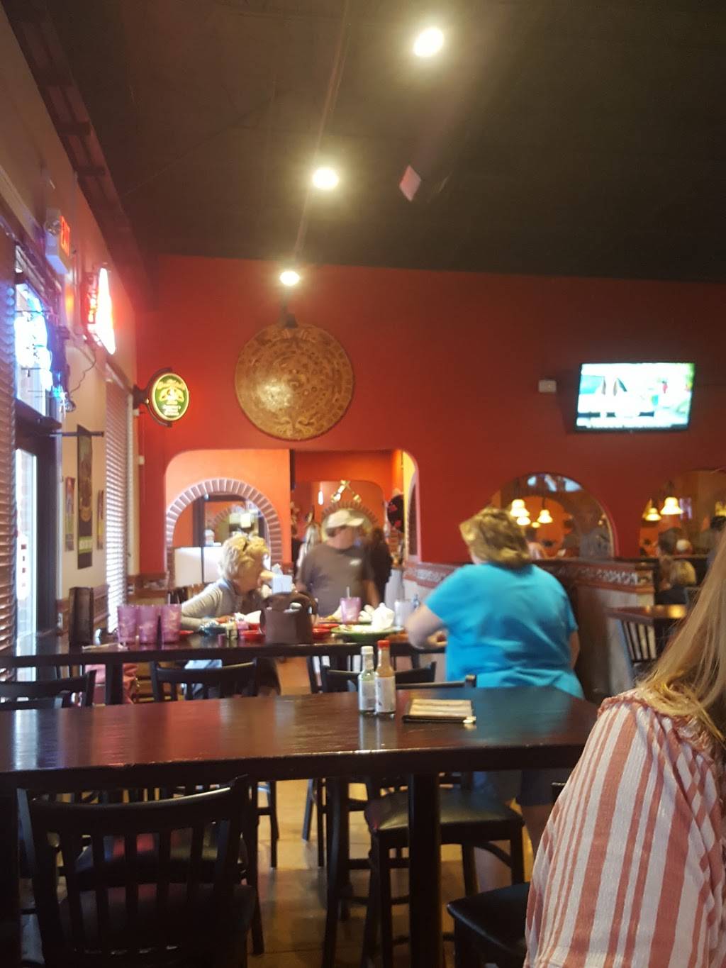 Los Mariachis Mexican Restaurant | restaurant | 289 Lafayette St, London, OH 43140, USA | 7408451388 OR +1 740-845-1388