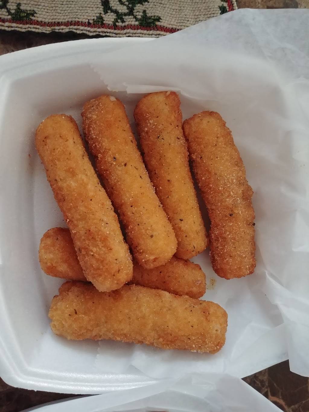 Snapper | restaurant | 104 S Orange Blossom Trail, Orlando, FL 32805, USA | 4079997698 OR +1 407-999-7698