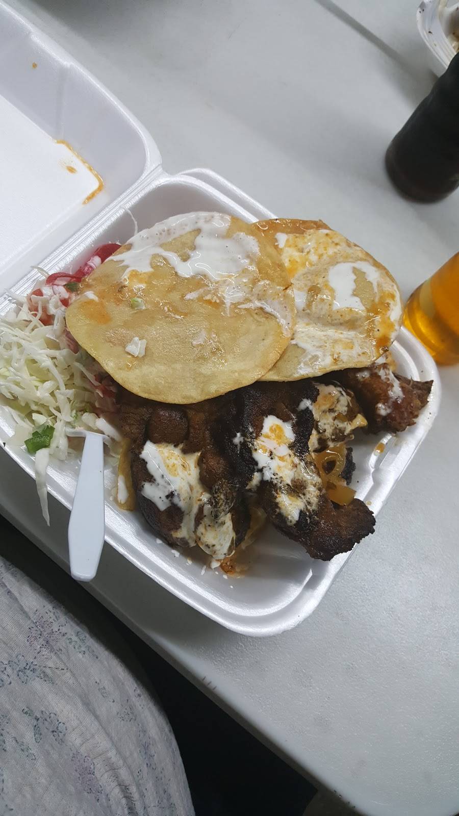 Al Estilo Catracho | restaurant | 10317 Airline Dr, Houston, TX 77037, USA | 8322580353 OR +1 832-258-0353