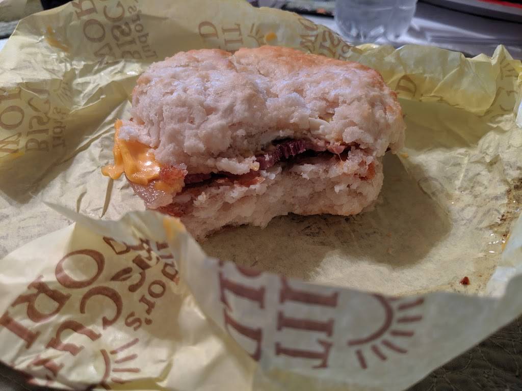 Tudors Biscuit World | restaurant | 1125 Airport Rd, Beaver, WV 25813, USA | 3042527590 OR +1 304-252-7590